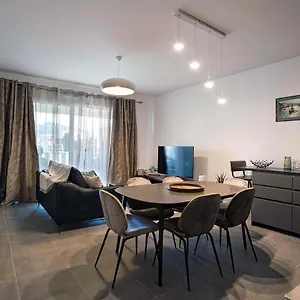  Appartement Superbe 3 P, 10 Mn De La Avec Piscine Et Parking